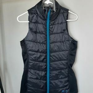 Oakley swanky puffer vest